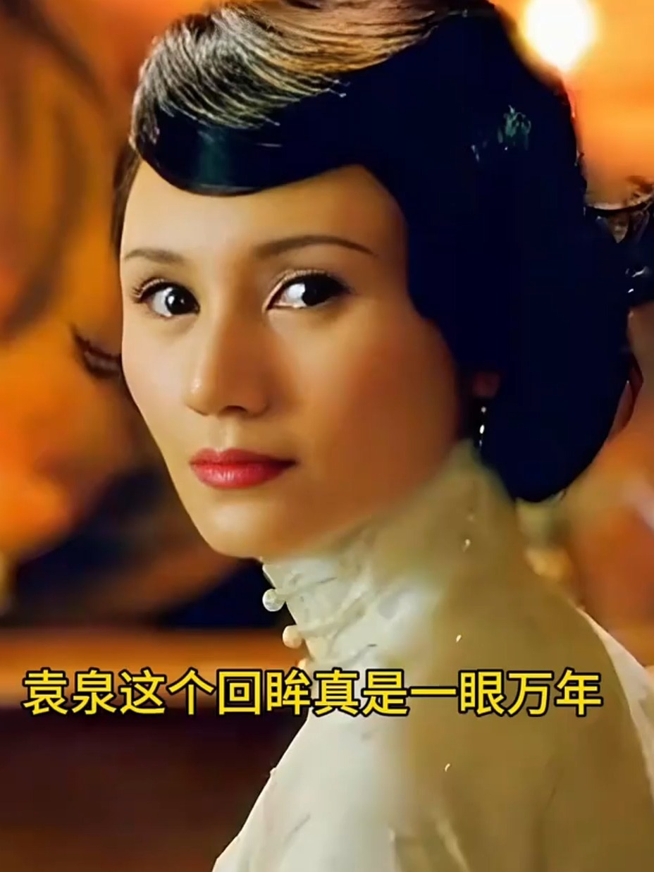 最近学宁静教的盯白墙，果然，想做什么表情，就可以做什么表情，模仿她那个对着男人伤