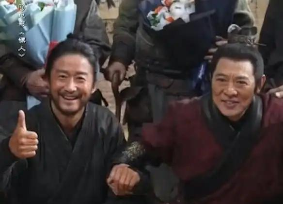 7.5亿砸进去，只听见5.5亿的响。这就是今年春节档最残酷的数学题。你算算，