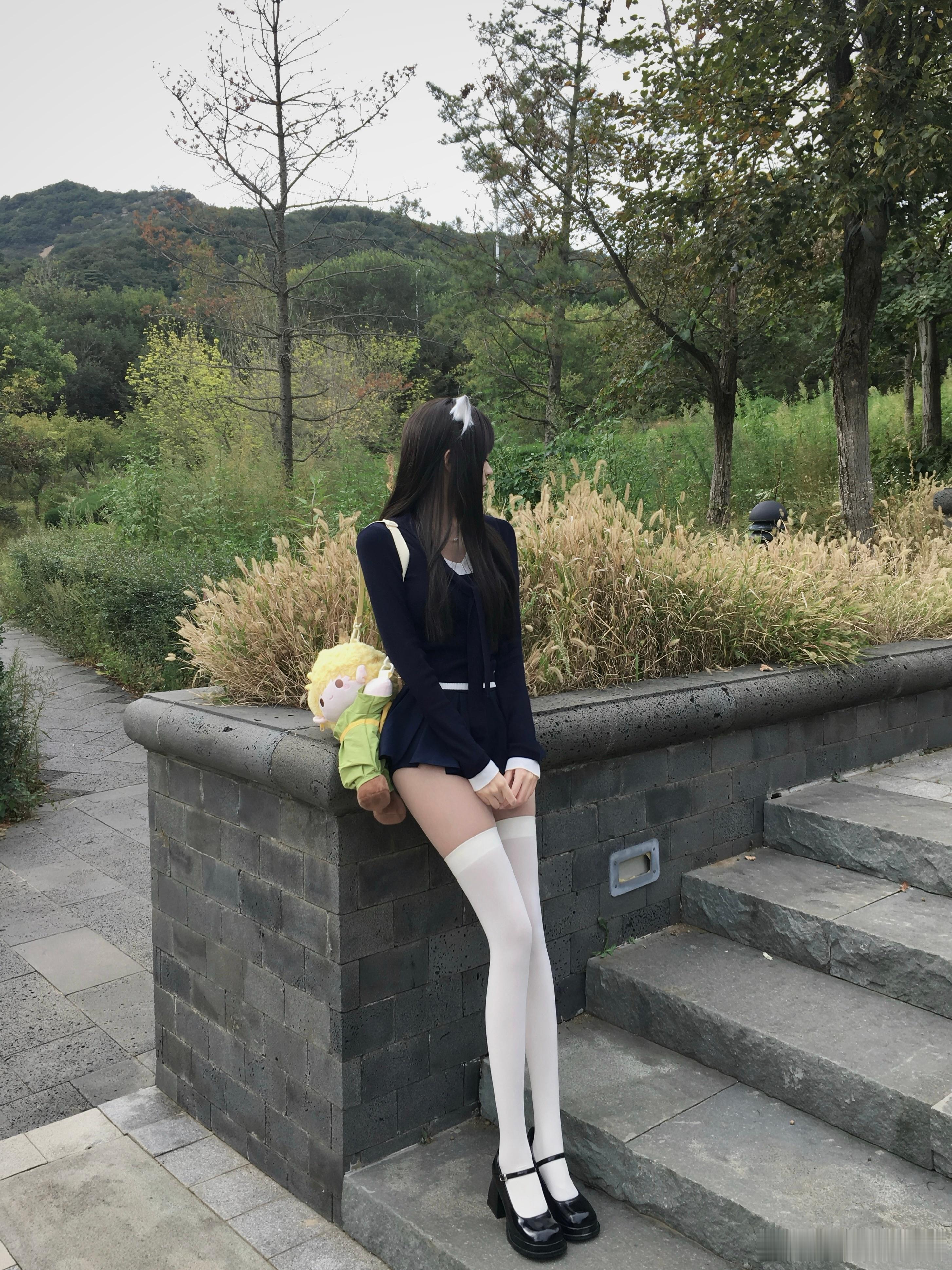 谎言和我们都到此为止.​​​