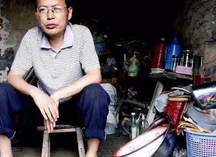 1985年，农村小伙刘汉清竟敢质疑我国最伟大的数学家陈景润，为了自证，他甚至放弃