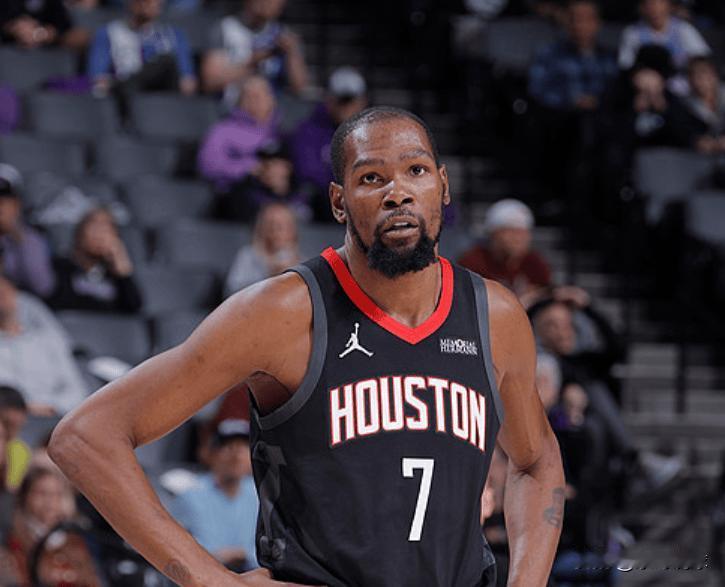 最新消息：火箭重申既不交易范弗里特也不交易谢泼德，那他们到底要干嘛？今天，记者