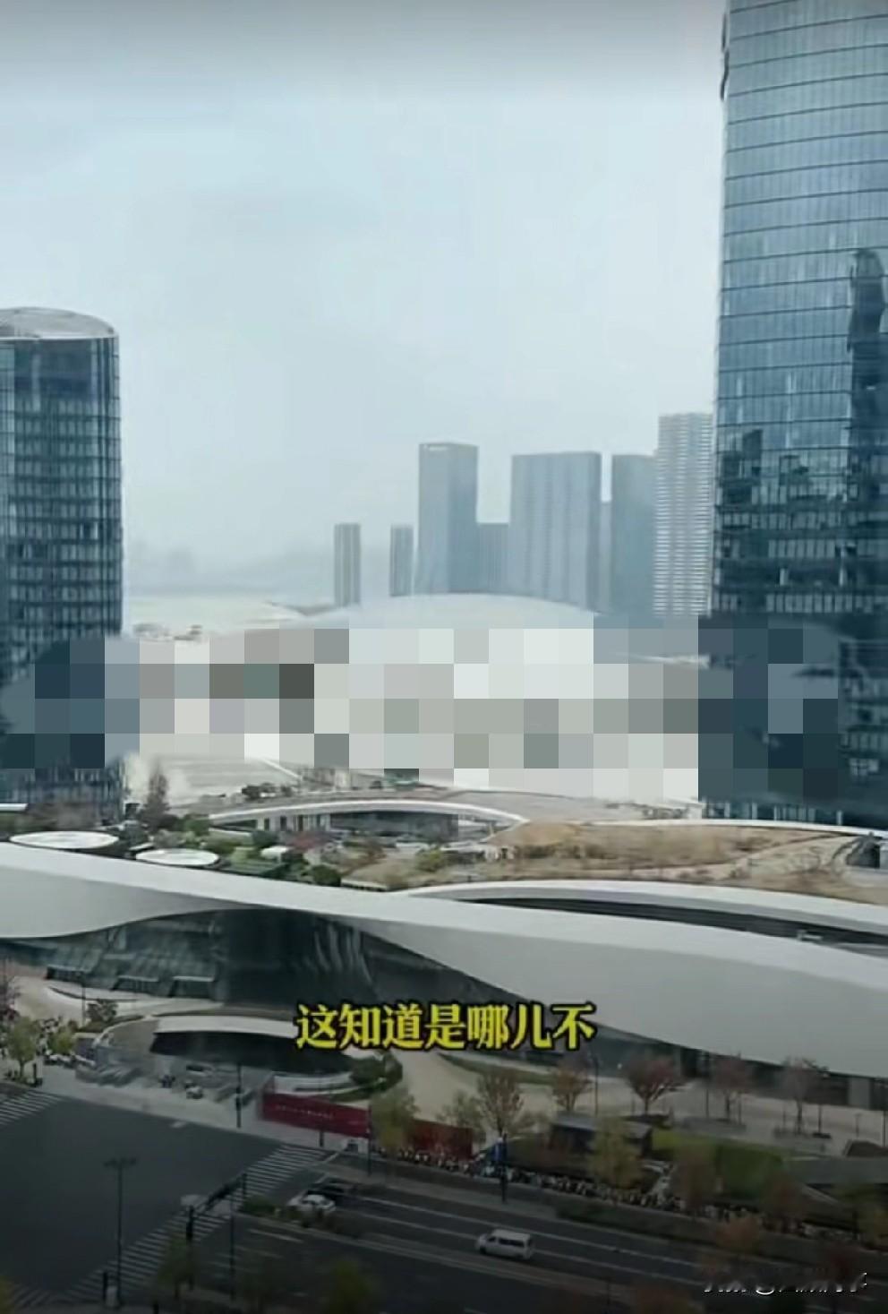 平荣展示杭州豪宅内景！平荣直播给网友展示居住在杭州的豪宅