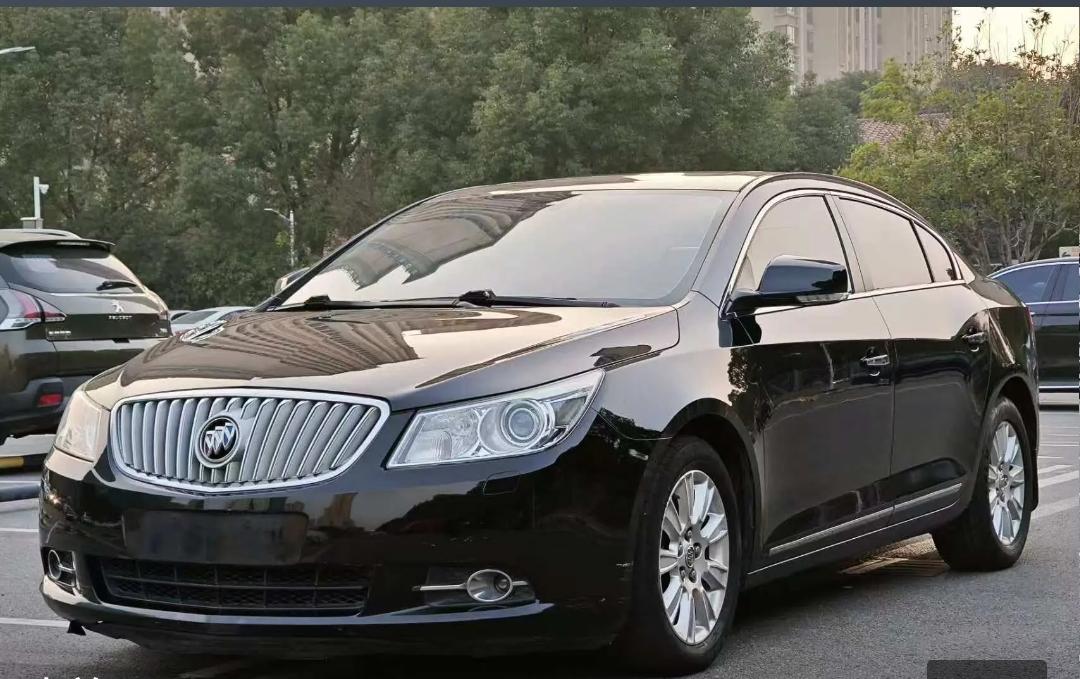 22年的时候，给老爸买了一辆很老的二手车代个步，价格很便宜，1.5万的一辆老别克