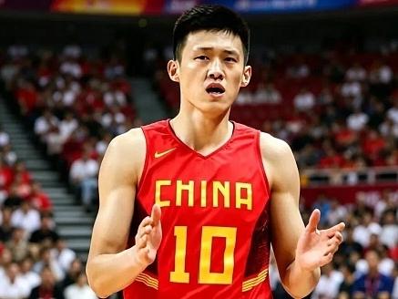 CBA最新消息：据知名篮球自媒体人真嘟假嘟_basketball发文谈到了周鹏：
