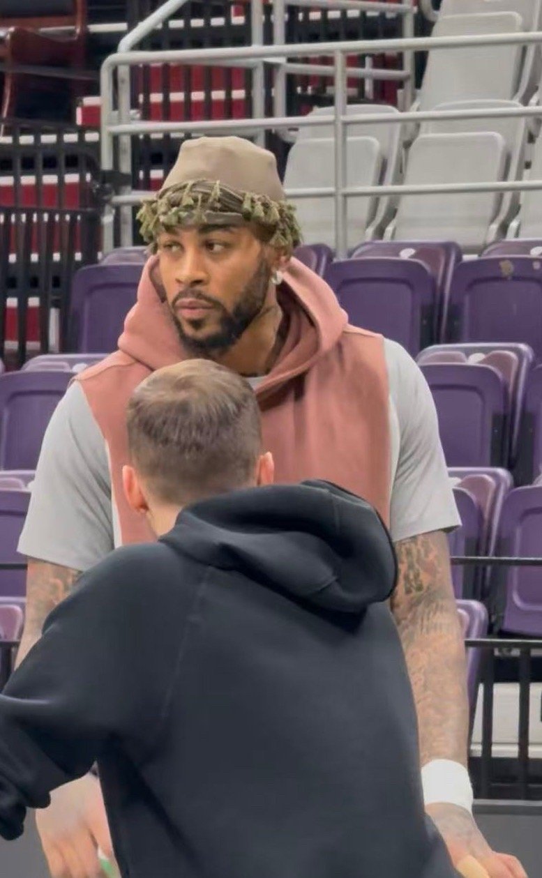 哥们，你挺帅呀沈阳·辽宁体育馆