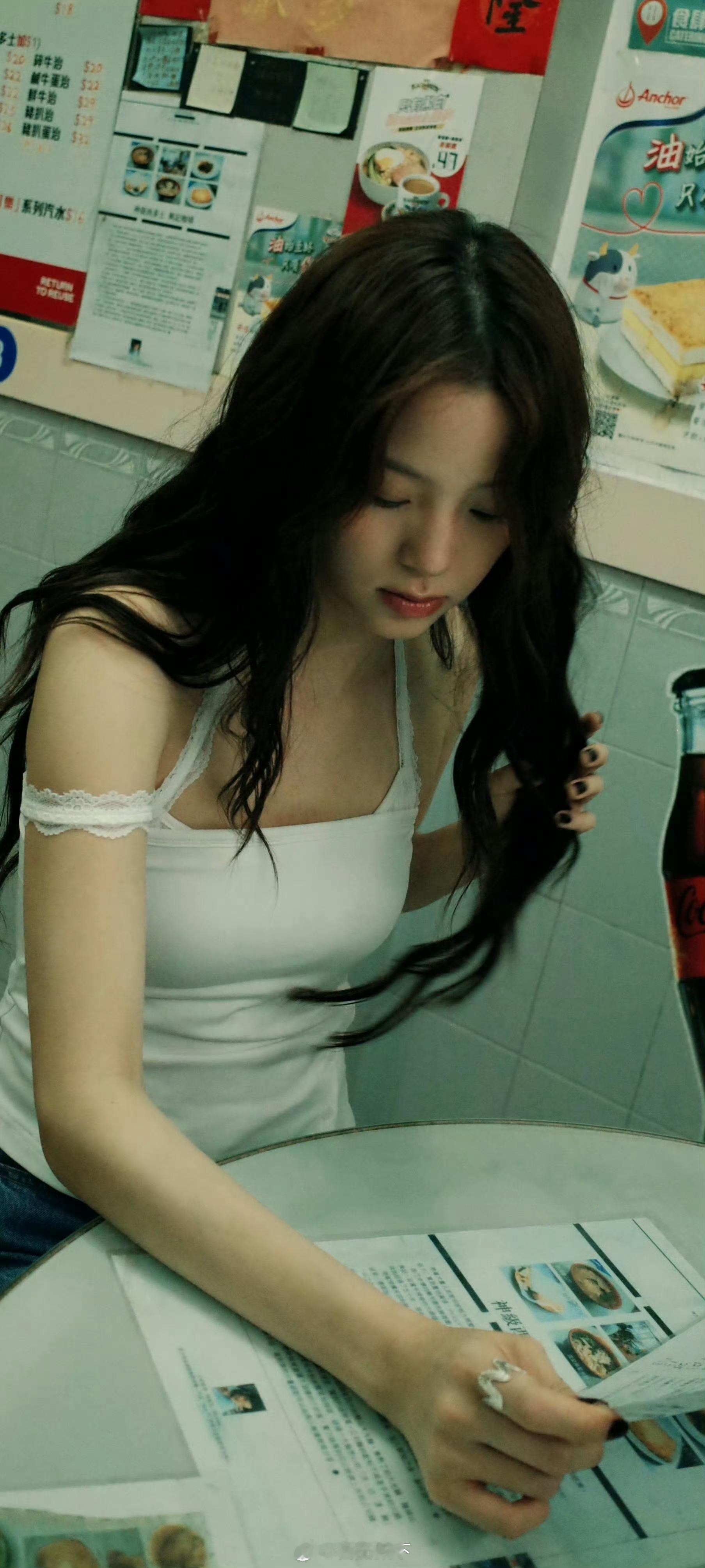 潘达夜间模式欧阳娜娜真的很会穿衣服。