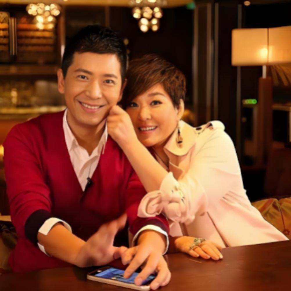 李静戴军清迈过年，黄小茂的格局，绝了！李静飞去清迈陪三十年老友戴军过年，一