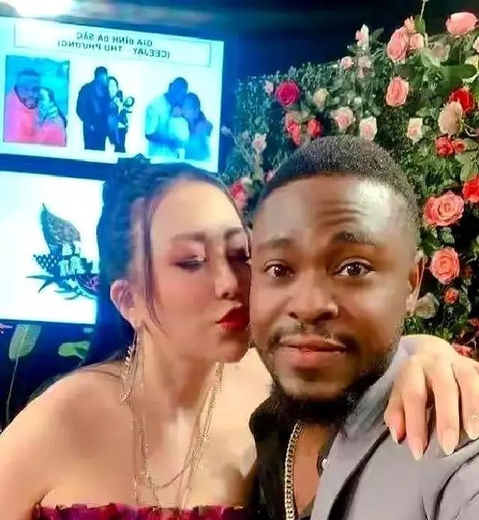 广州相亲会上88年985硕士男听完92年女生说跟黑人合租过两年直接变脸划掉号码。