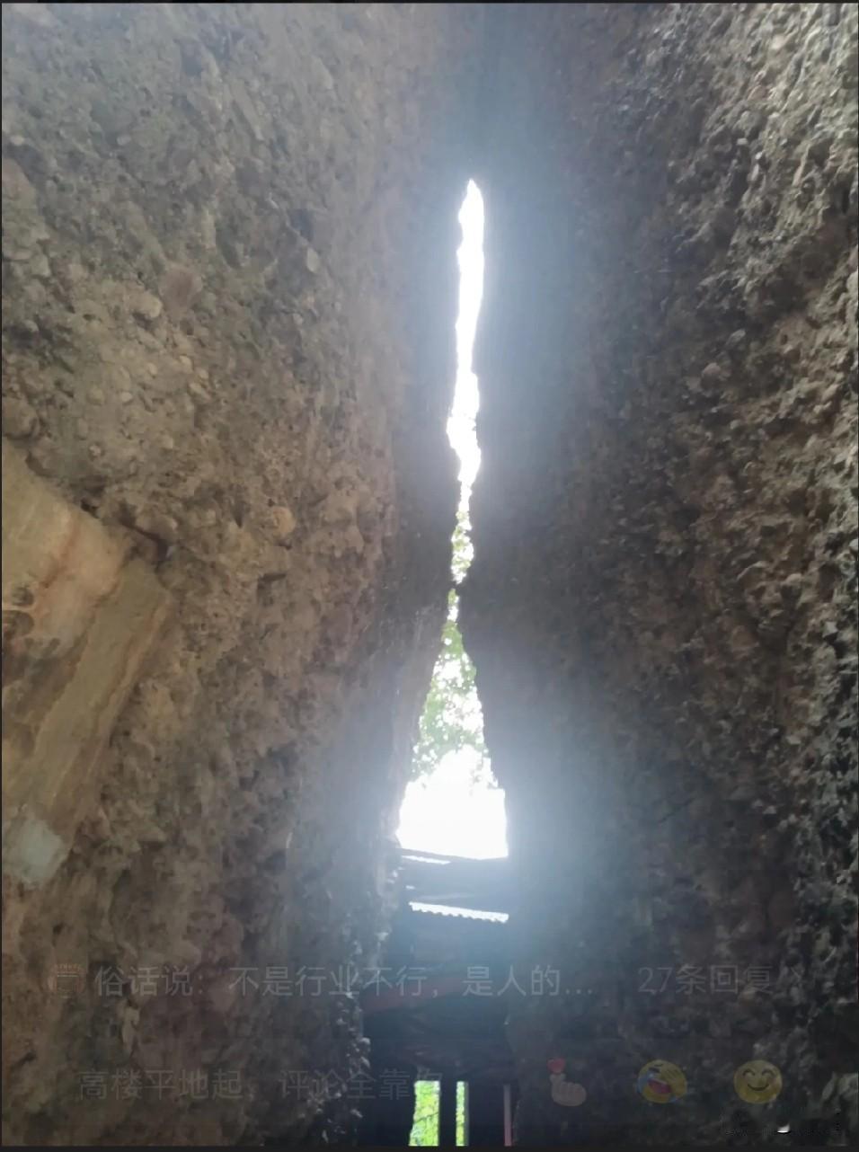 底层人的生活太难了。楼下一位30多岁的中年妇女，开始卖卤肉，卖了几个月没有赚到钱