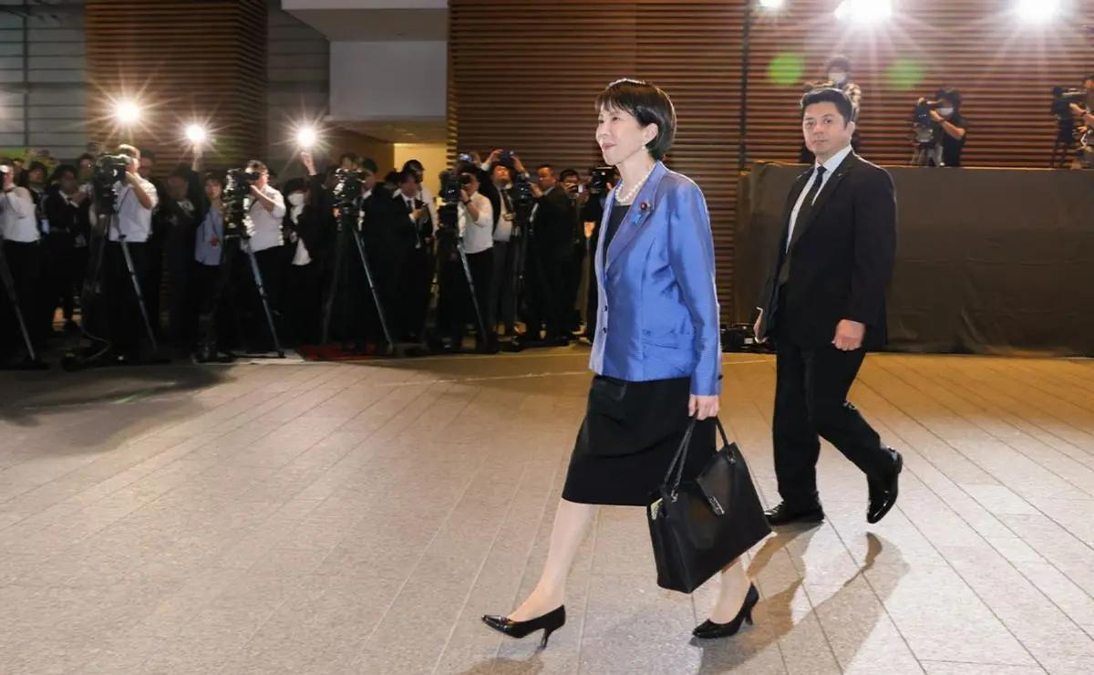 最近，日本首相高市早苗公开对外透露行程安排。她还主动跟中方打了招呼。说自己打算在