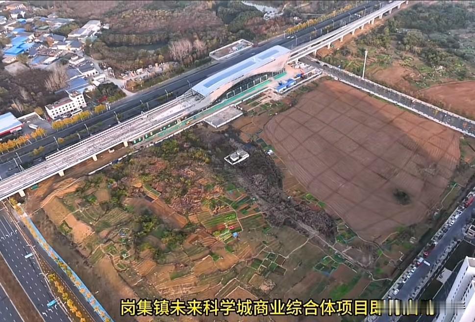 合肥西北部的长丰岗集镇，即将打造一座地标性商业综合体！该区域沿着合淮路和机场S