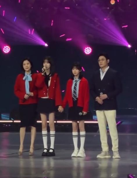 陆毅女儿长腿基因贝儿这个腿也太长了吧，感觉鲍蕾年轻的时候太像了