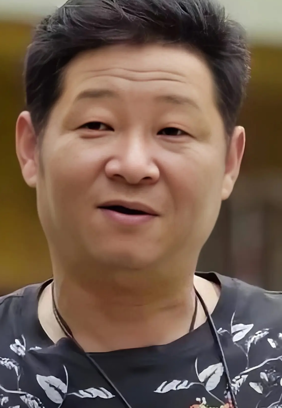 架不住网民狂轰滥炸，三德子率先发文道歉！1，恳请大家别再放大了，这件事不是大