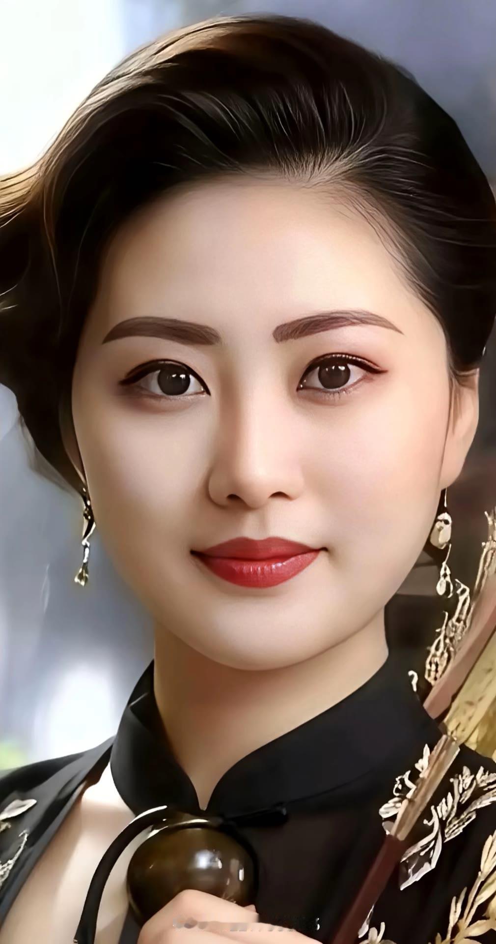 复古旗袍美人，优雅气质满分！🌸💄👗