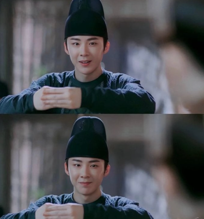 丹东老街的寒冬挡不住追梦热望，非科班的标签困不住逆袭锋芒。刘宇宁以百首OST筑牢