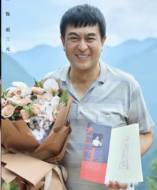 张嘉译说：“这些年跟我搭戏的女演员很多，但是我最怕的就是秦海璐。”“我这人可能