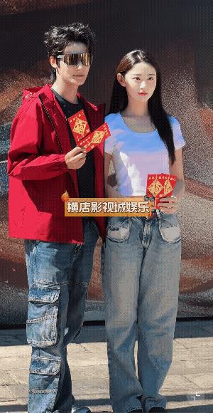 前段时间的爆料，真是爆了个寂寞，丝毫没影响劈腿的赵女士啊！这不，人家的新剧，在