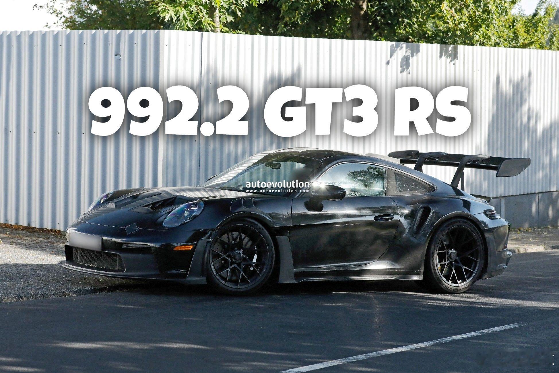 名车志谍照动力大换血，2026款保时捷911GT3RS测试曝光。·中期