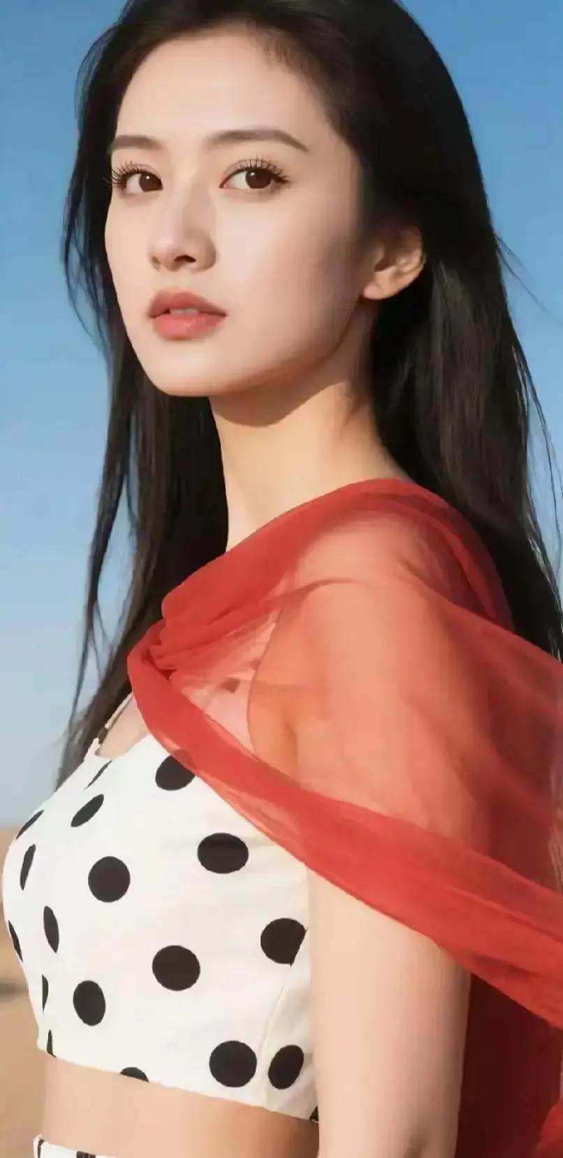 女子38岁，头婚未生子，二婚丈夫有个12岁儿子，女子查出怀孕，丈夫表示不要，因为