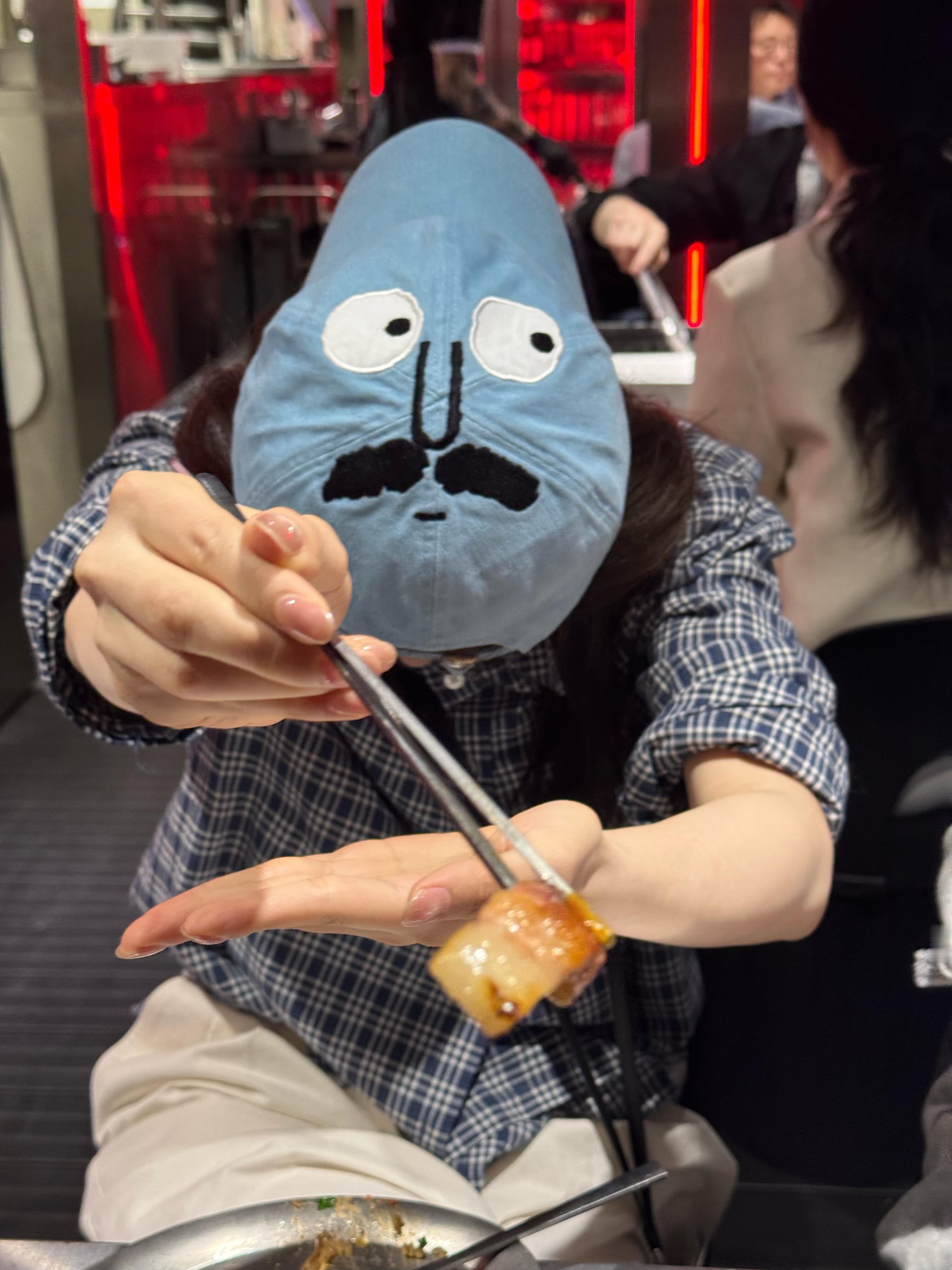 杨超越对我真好，给我吃肥肉​​​
