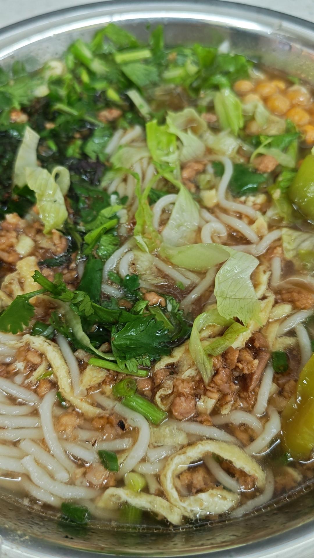 2014年之前:猪肉5元每斤2015年：猪肉5~8元/斤2016年：猪肉6~