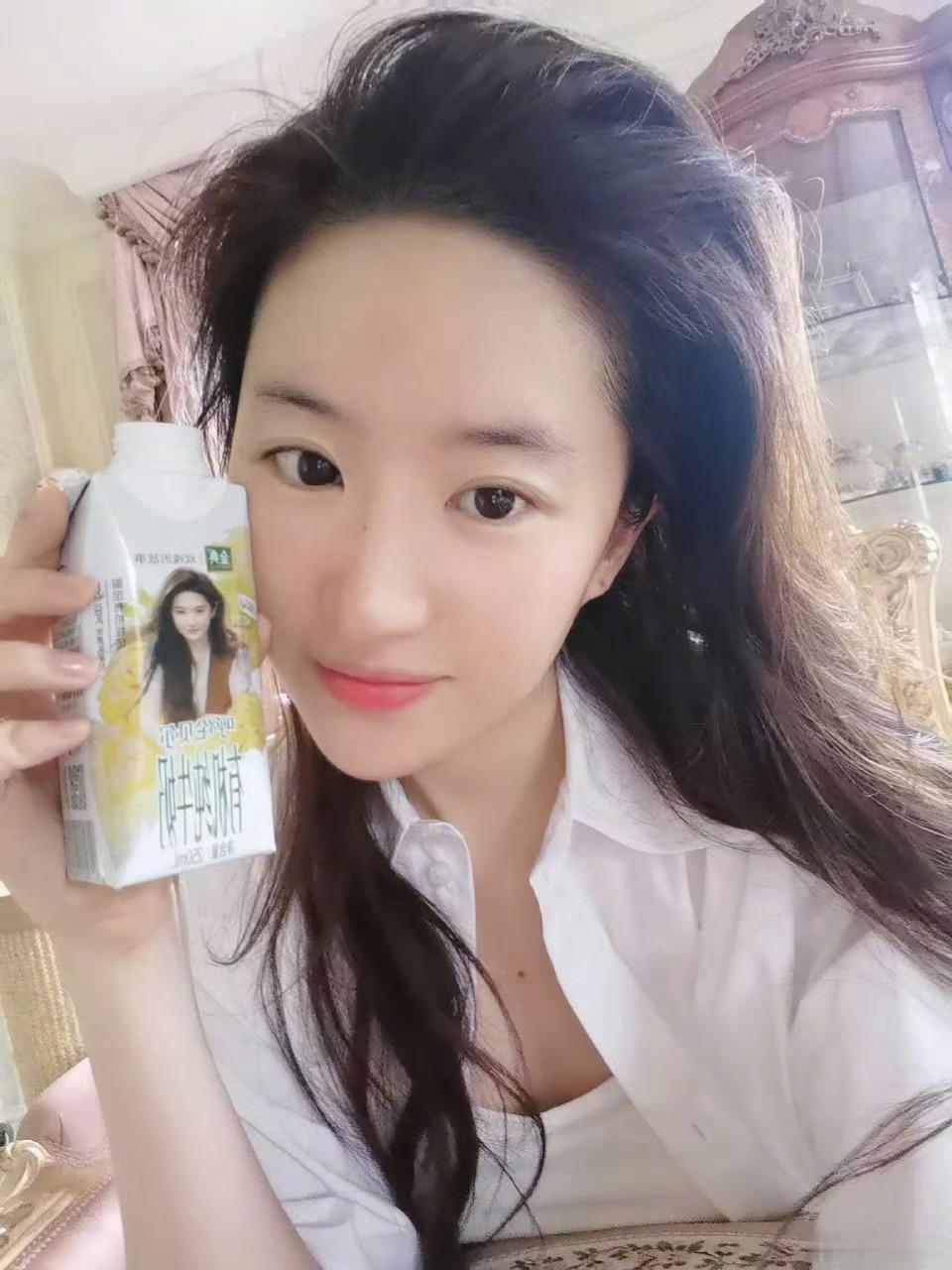 刘亦菲38岁素颜状态素颜亦菲，我觉得行。​​​