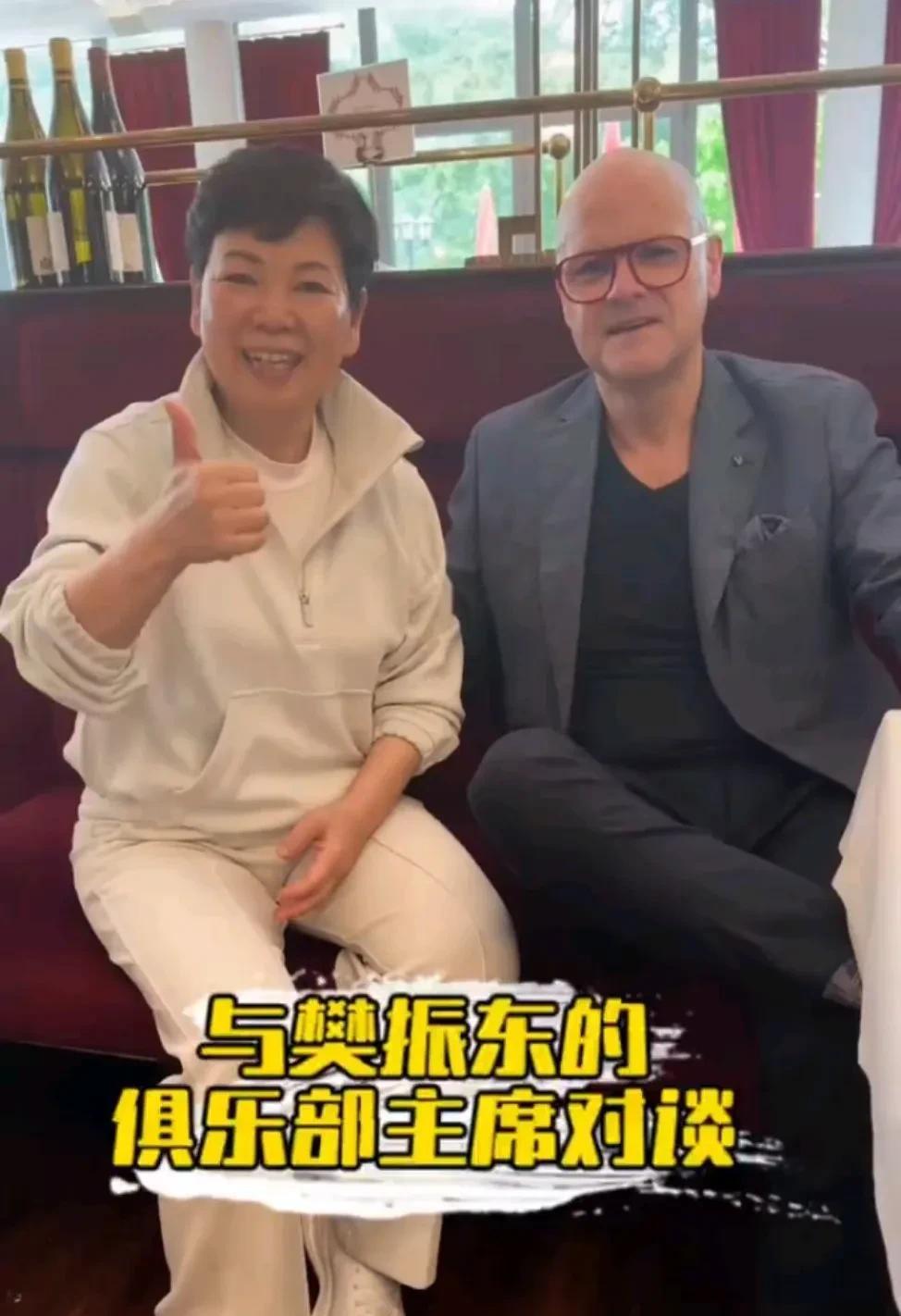 樊振东的“新老板“，萨尔布吕肯俱乐部的主席。看起来是个很精明能干的老板。倪夏