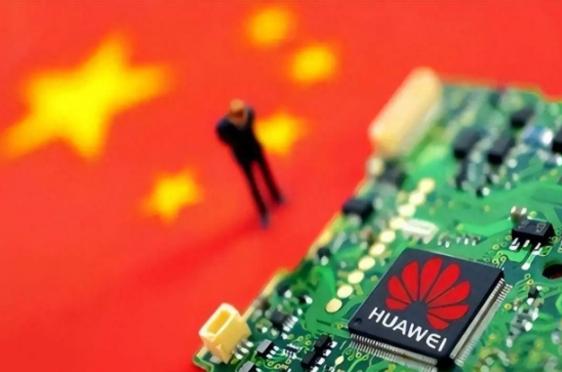 黄仁勋急得跳脚：没有中国市场，5万亿英伟达就是“空中楼阁”！原来是特朗普不让