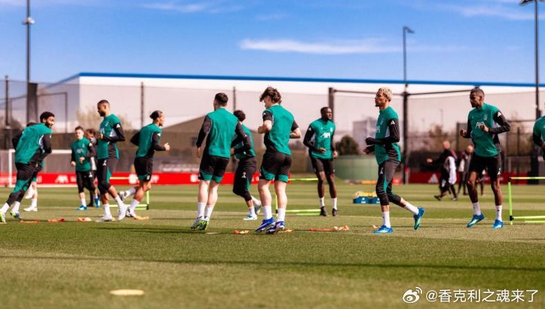 伊萨克随队征战大巴黎！利物浦出征21人名单：戈麦斯、范迪克、科纳特、科尔克茨、维