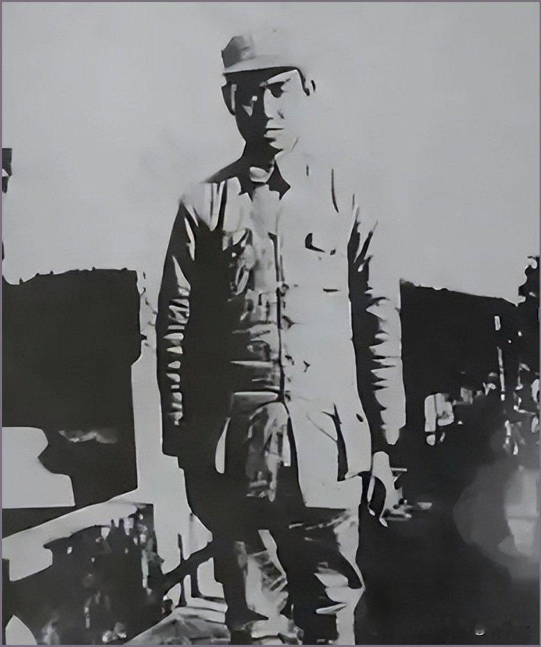 1947年春，一份国统区的报纸送到了解放军指挥部。上面登着“大别山顽匪猖獗”的新