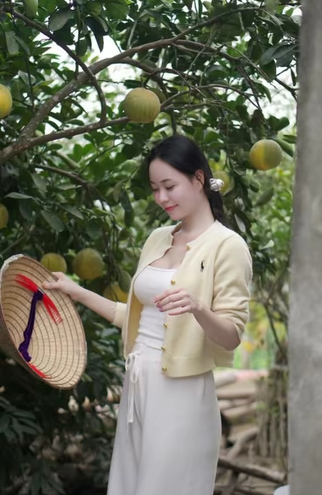 南岭之乡，水果美，人更美