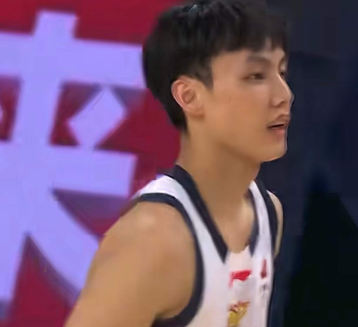 徐杰命中7记三分球，杜锋:这还进不了国家队“徐杰的三分球能力，有目共睹，今晚他