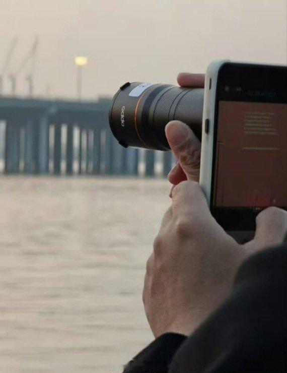 有点东西我去🤦♂️这是OPPOFindX9Ultra？这增距镜这么大吗？