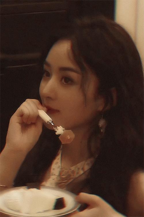 港风美女俏皮可爱～