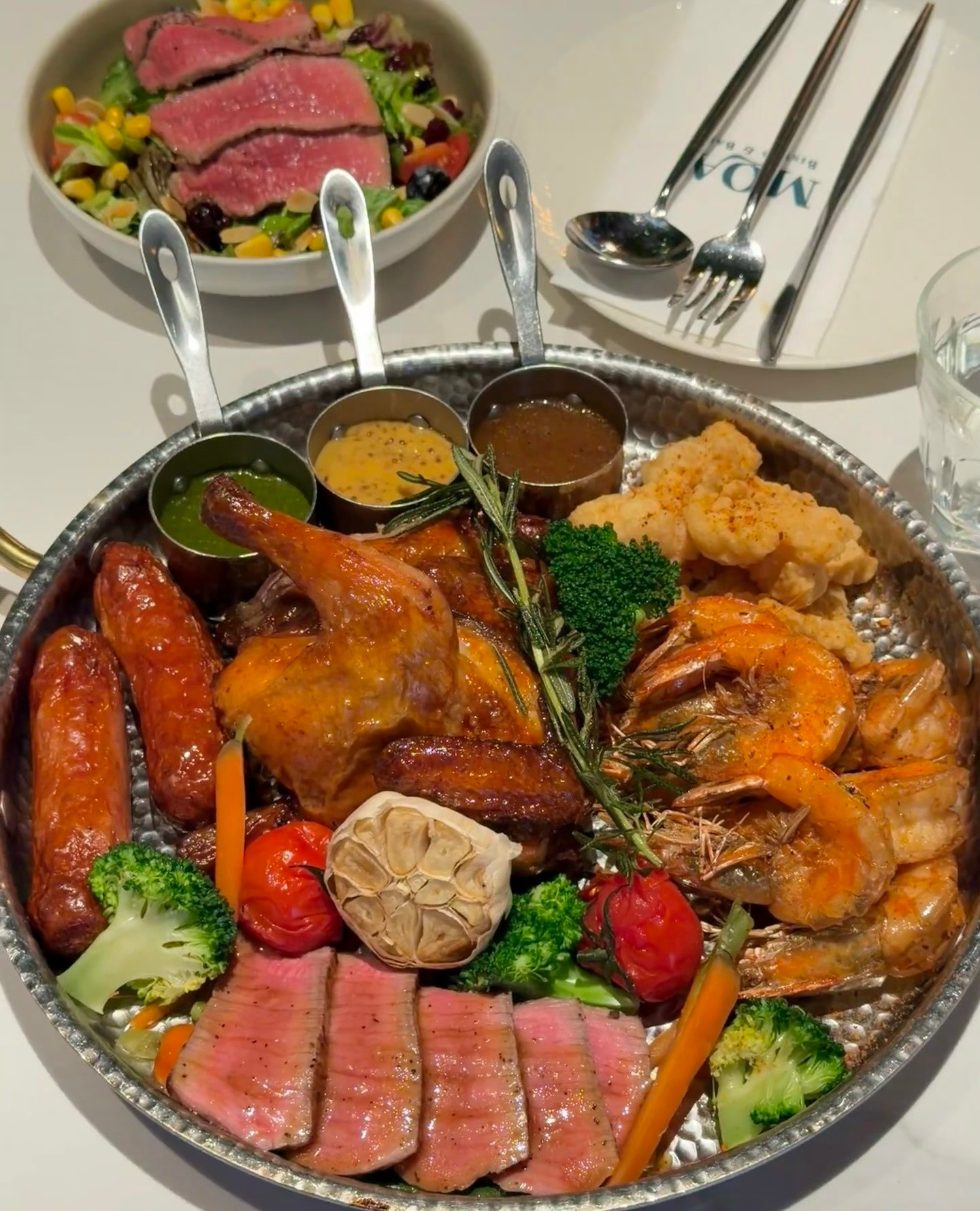 晚餐～喝杯热红酒！都很惬意