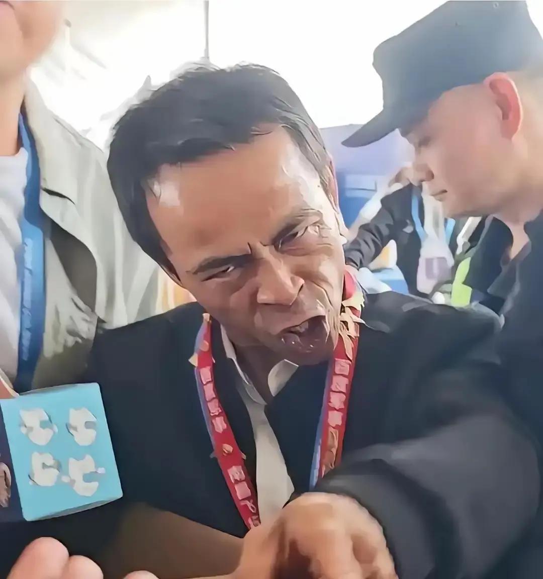 火得快，凉得更快。鸡排哥用半年时间走完网红的一生。抖音数据扒开真相：89万