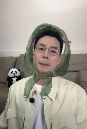 顿顿太难了，直播人气1万多，更扎心的是网友劝他去投奔董宇辉[捂脸哭]顿顿的性
