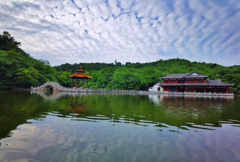 滁州在安徽那可是相当有存在感。它是安徽地级市，管2个市、4个县，是安徽经济发展1