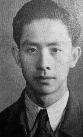 🌞1948年，盛超群被捕，为了保命，他主动交代了一份12人的名单，特务们大