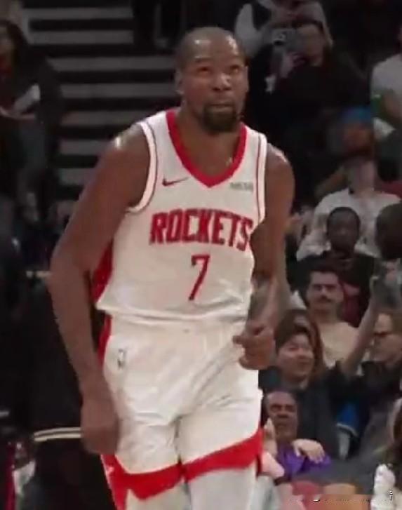 火箭新赛季已经打了12场比赛！！！目前9胜3负排名西部第三！！！场均可以得到：