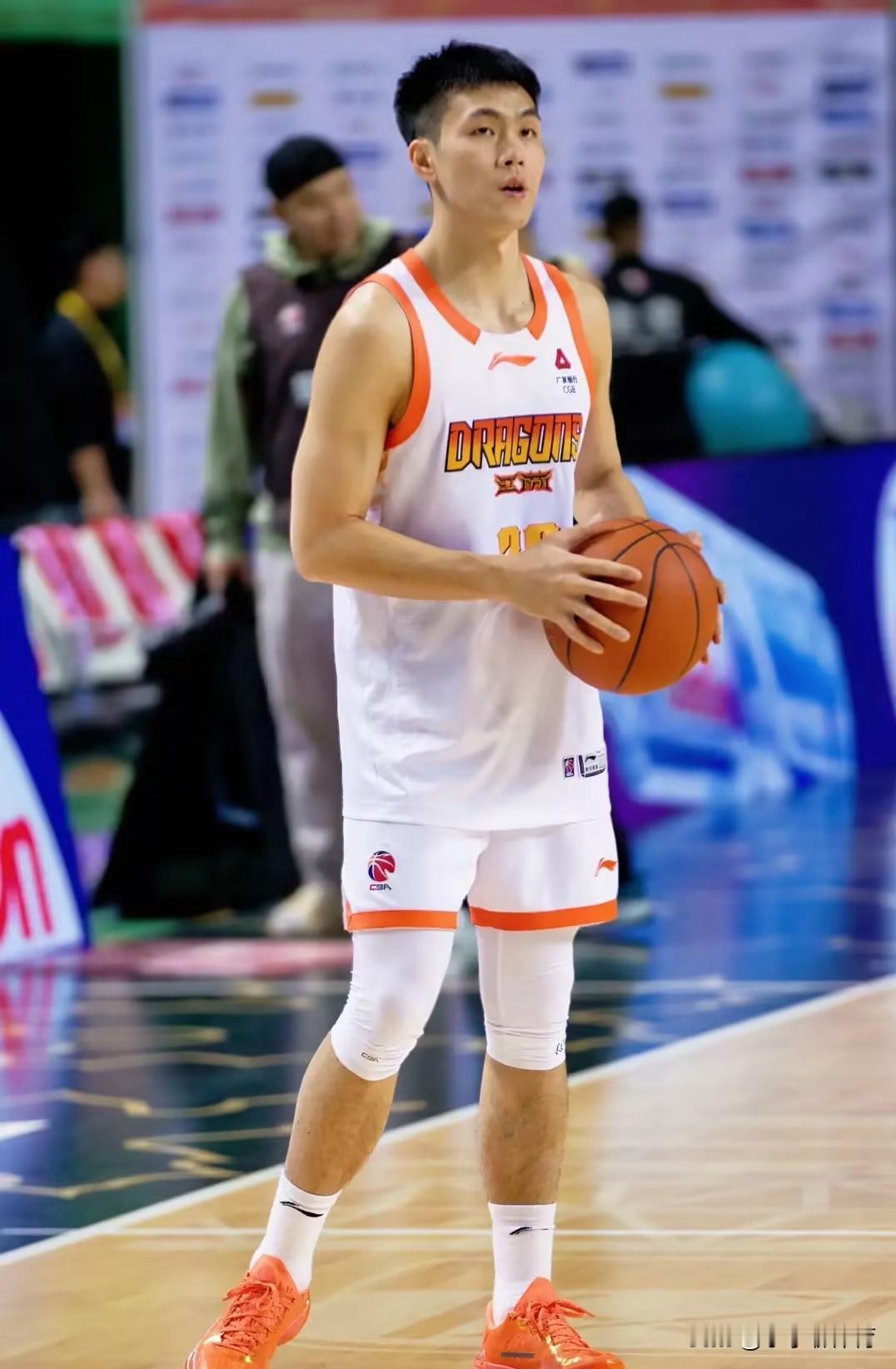 江苏男篮客场84:82险胜宁波男篮，近5战4胜，不得不承认这三个事实！其一、