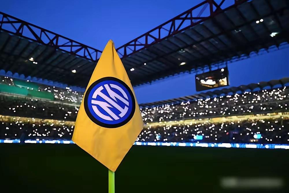 纳英格兰让国米错过两位天才。纳音格兰的贡献就是在18—19赛季最后一轮，下半场打