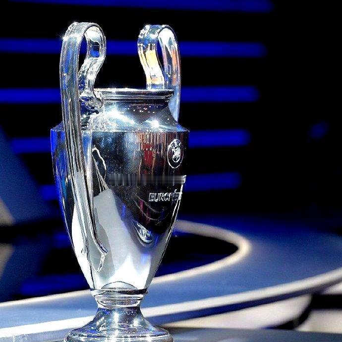 再不看，欧冠八强就定版了！阿森纳七连胜提前锁死第一，拜仁紧随其后，皇马、巴