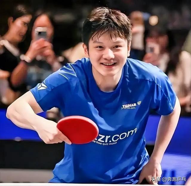 邱党的希望很直白！樊振东下个赛季会代表杜塞尔多夫俱乐部打球，也将会和邱党成为队