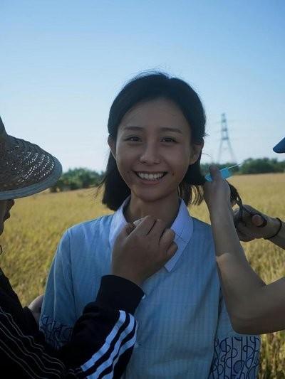 娱乐圈的红气养人，这句话在王晓慧身上体现得淋漓尽致。谁能想到，一个曾经因为长相而