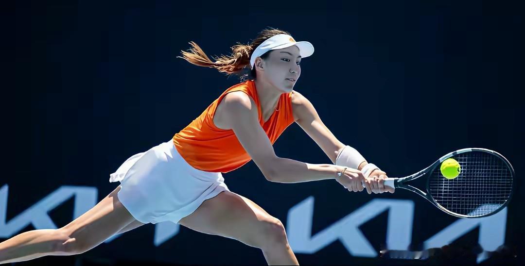 颜值高=打球会“断电”？王欣瑜这次输得有点可惜啊！看了场王欣瑜的澳网比赛，赢