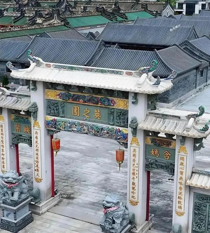 汕头的英之园要被强拆了！看起来很正确，依法办事。但细细想来又觉得有很多不妥的