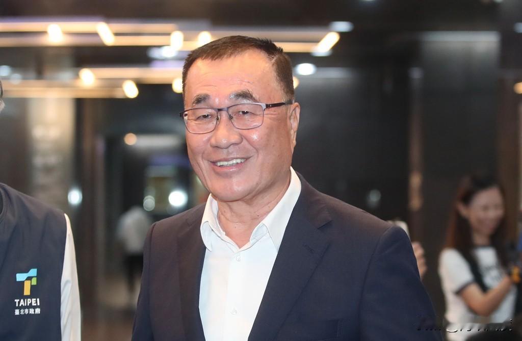 李四川领先苏巧慧15%，凌涛曝真实数字真吓人！日前TVBS对新北市长各参选人