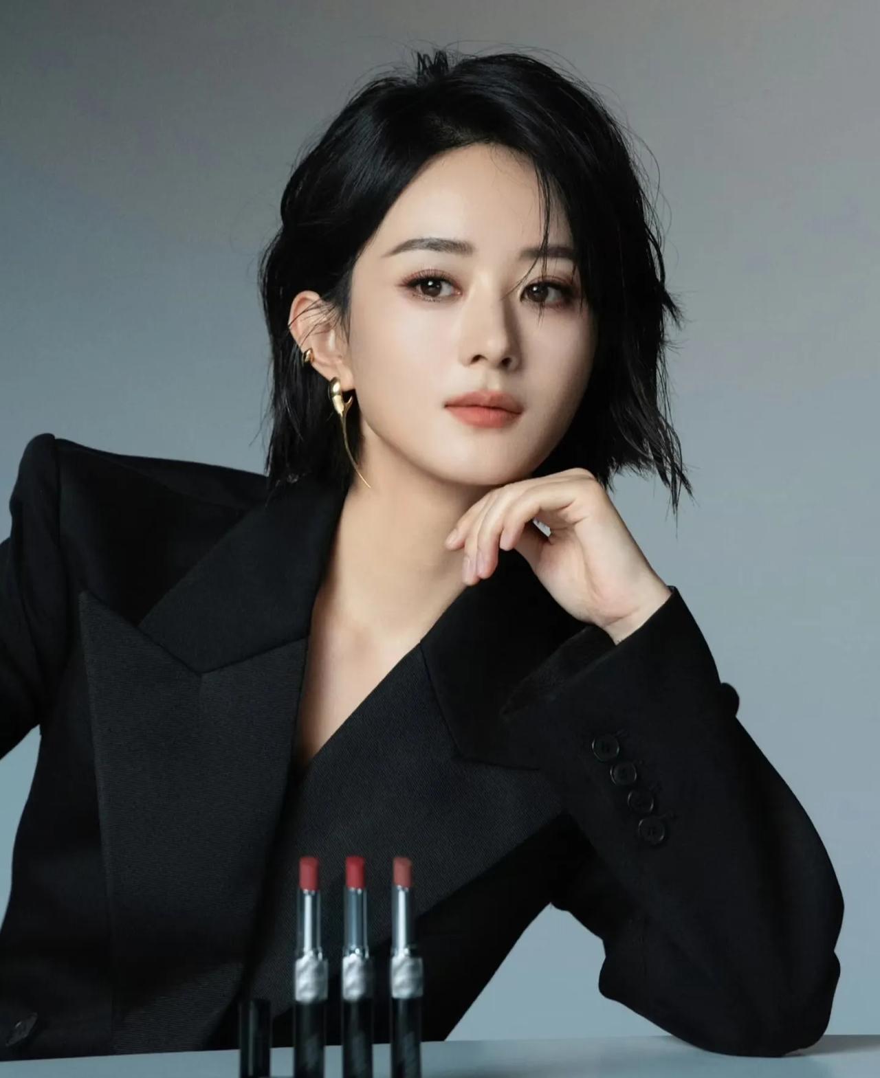 赵丽颖空降纪梵希彩妆全球品牌代言人，什么水平？说到大牌彩妆，赵丽颖出道以来，