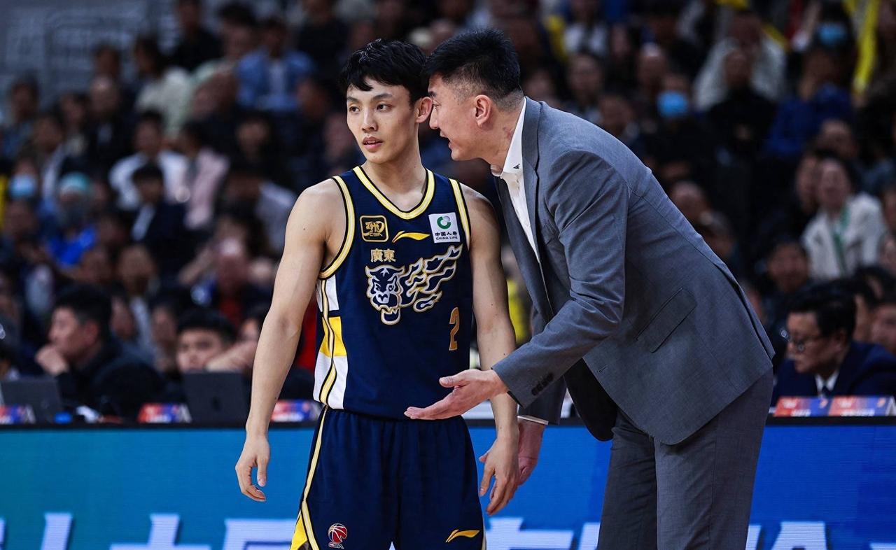 徐杰提合理要求！广东男篮102：54大胜四川男篮后，徐杰在采访时谈到球队眼下的